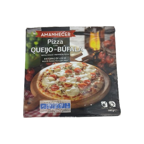 AMANHECER PIZZA WITH BUFFALO CHEESE